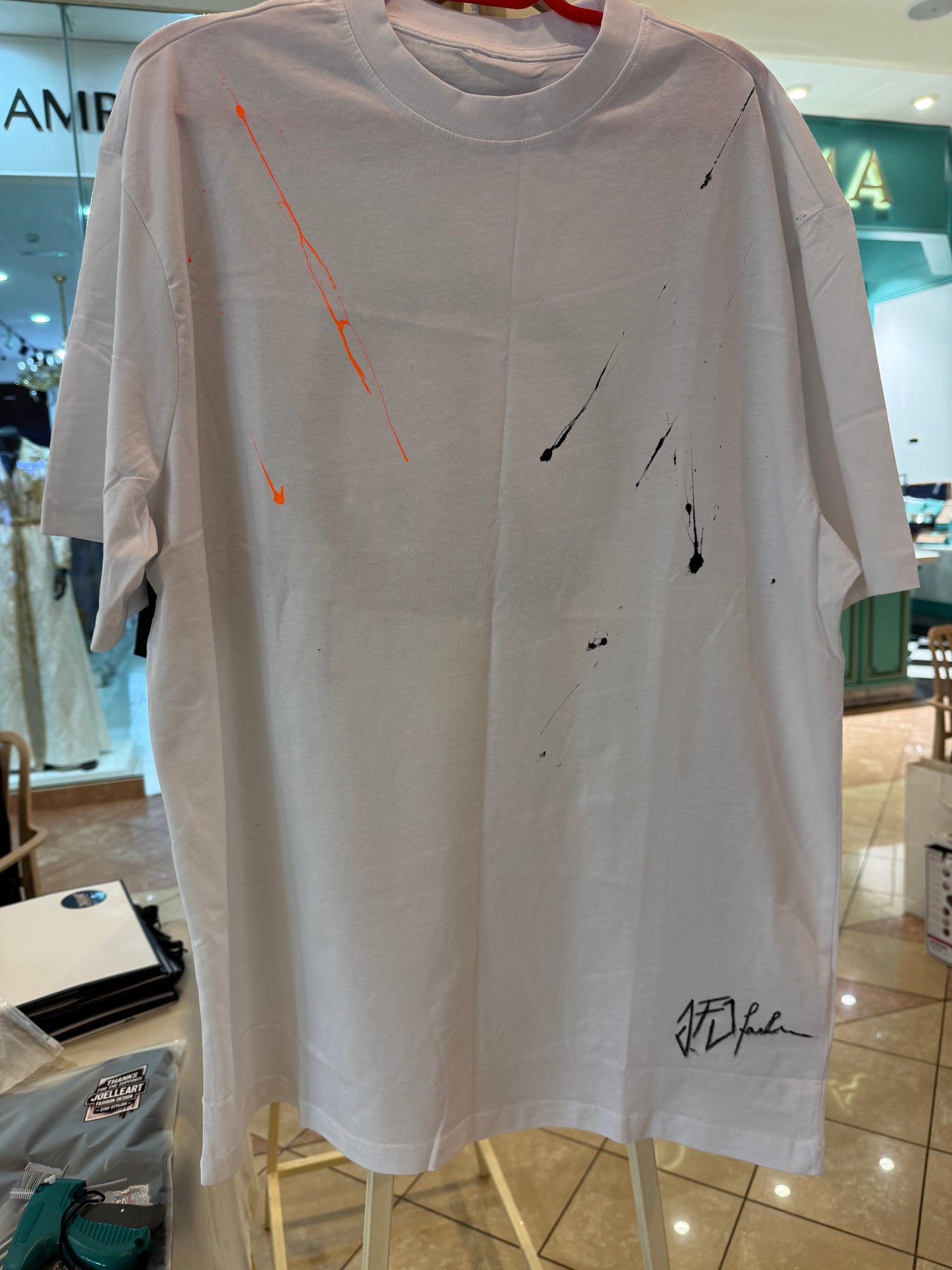 Urban Dubai Skyline Tee – Burj Khalifa Edition