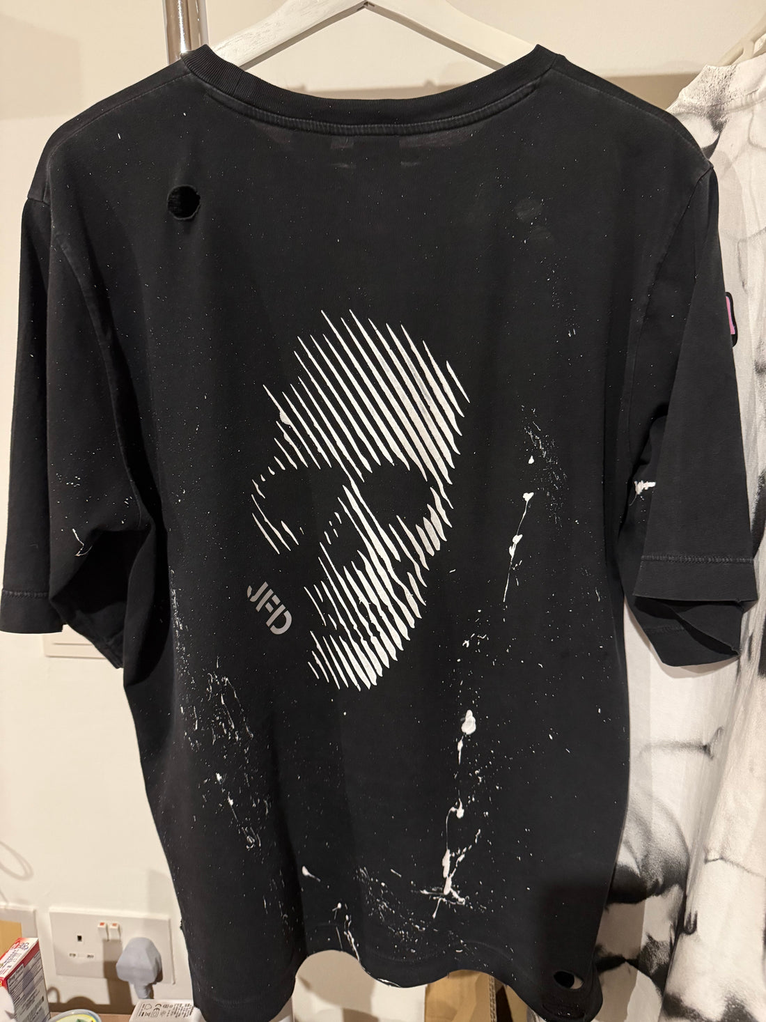 JFD handmade graffiti skull streetwear t-shirt in Dubai – urban limited edition design, 100% cotton.