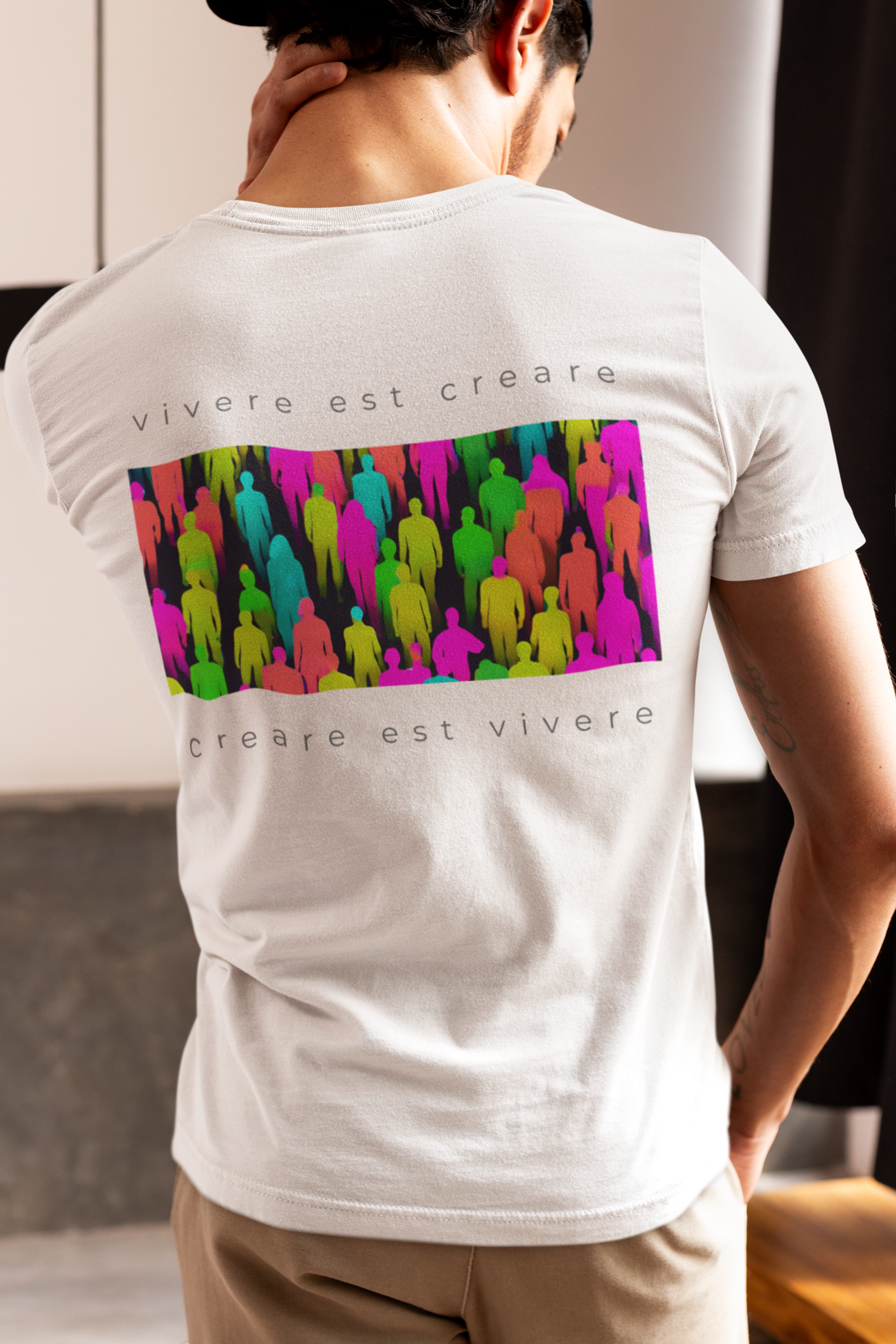 Vibrant Inspirational Unisex Oversized Boxy Tee - ‘Vivere Est Creare’ Design